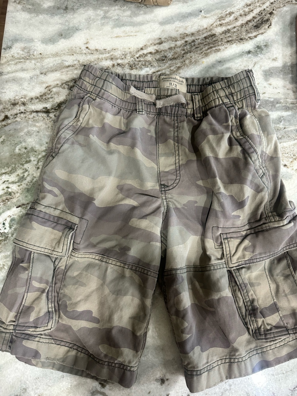 abercrombie kids Camo Cargo Shorts in Gray and Tan